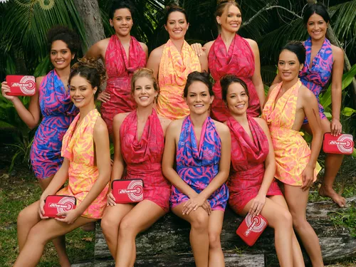 MISS TAHITI 2025 : DIX CANDIDATES POUR FAIRE REVIVRE LES ANNÉES...
