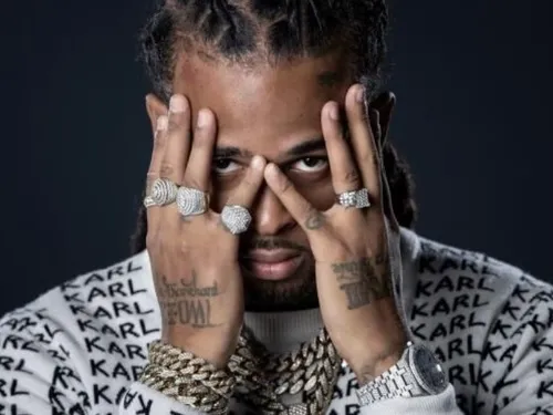 Kalash : le rappeur martiniquais obtient le 4ème disque d'or de sa...