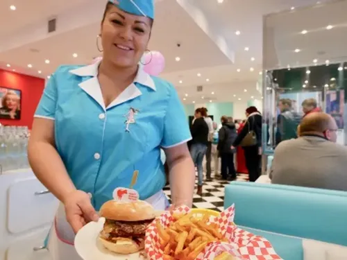 Louvroil : Holly’s Diner recrute