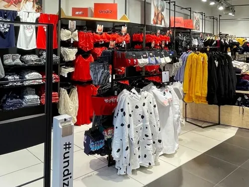 Louvroil : un nouveau commerce dans la galerie marchande 