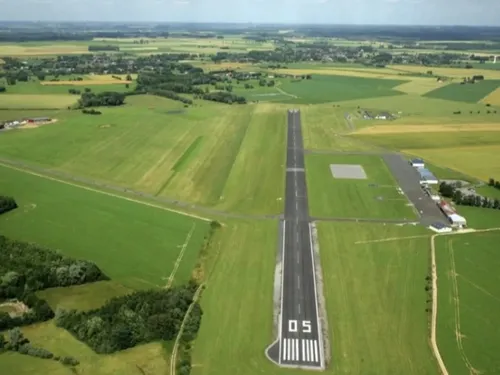 Pas de fermeture de l’aérodrome pour moins de 1000 emplois