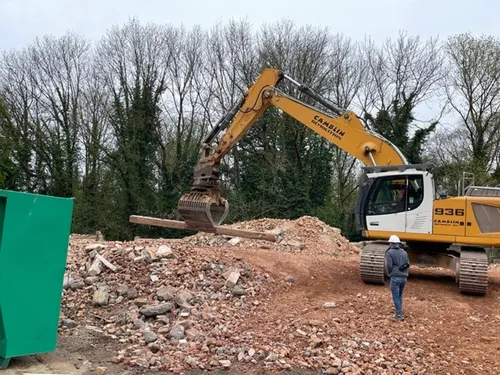 Avesnes-sur-Helpe  : la démolition de l’ancienne brasserie Hazard