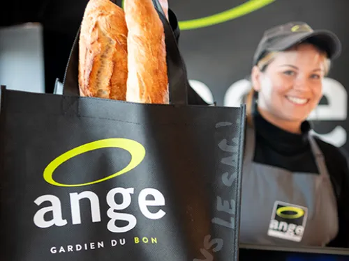 Ange et Henri Boucher débarquent à Hautmont