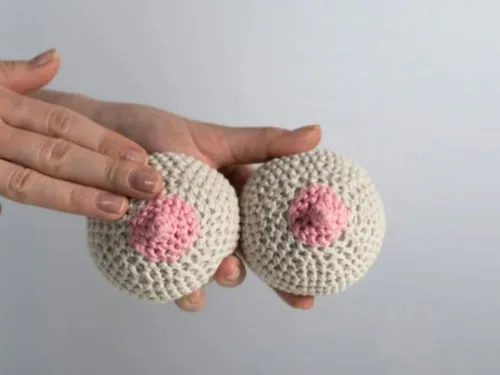 Octobre Rose : le témoignage d’Émeline, en rémission après un...