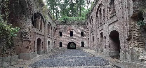 Histoire - Une visite inédite ce dimanche dans l'extraordinaire...