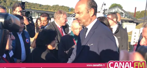 (VIDÉO) - Le 1er Ministre Édouard Philippe est arrivé au Val Joly