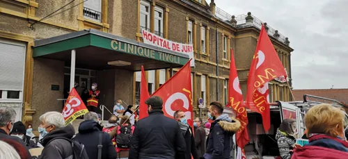 Metz : des soignants se mobilisent contre la fermeture de lits à la...