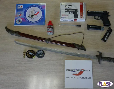 Il menace les policiers avec une arme factice