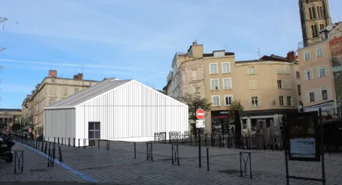 Halles Centrales : installation de la structure temporaire