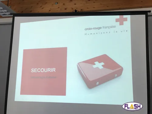 La Croix Rouge à la rencontre des collégiens pour les former aux...