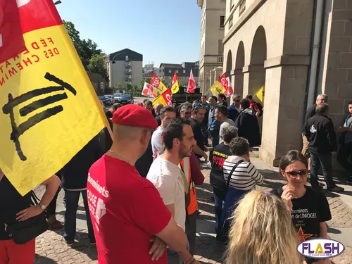 Les Cheminots à l'hôtel de région de Limoges