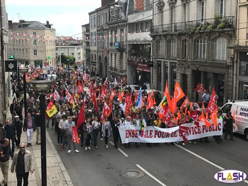 Entre 2000 et 4000 personnes contre la casse du service public