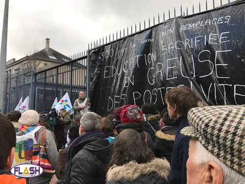 Social : manifestation des enseignants Creusois devant le rectorat