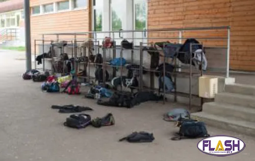 Le département équipe les collèges d'alarme contre les attentats et...