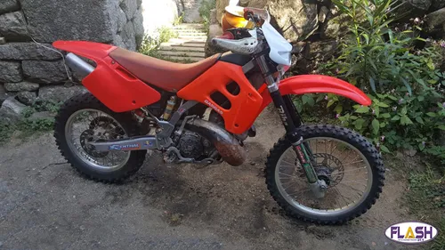 La Police interpelle deux auteurs de rodéo avec une moto de cross