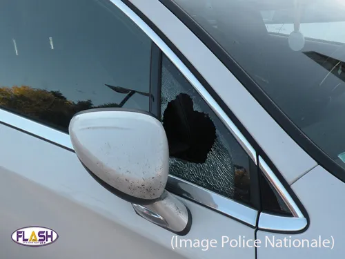 La police interpelle des voleurs à la roulotte