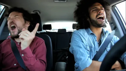 Chanter en voiture permettrait de rester en bonne santé