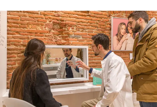 Un miroir connecté qui voit tout et vous donne un coup de main