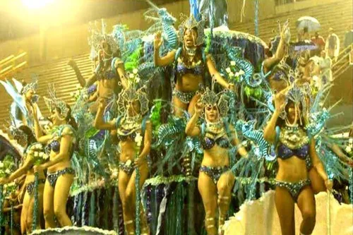 Les ambassadrices de la samba s’apprêtent à envouter le carnaval de...