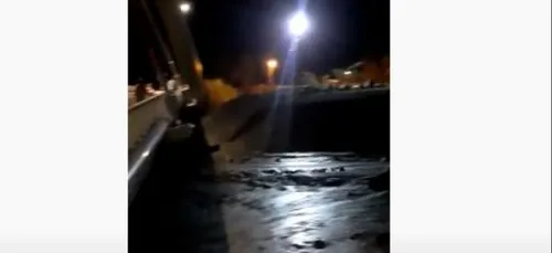 En pleine sécheresse, des coulées de boue observées dans le lit de...