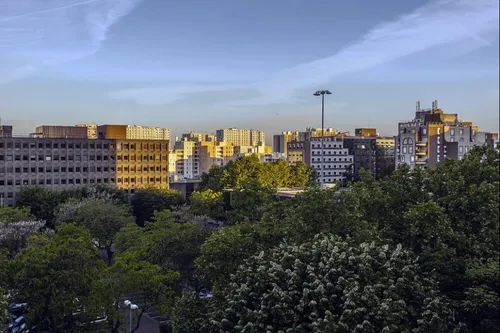 A Bobigny, un office HLM veut annuler le loyer de 4000 foyers, une...
