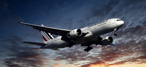 Premier décollage après trois mois d'arrêt à Orly