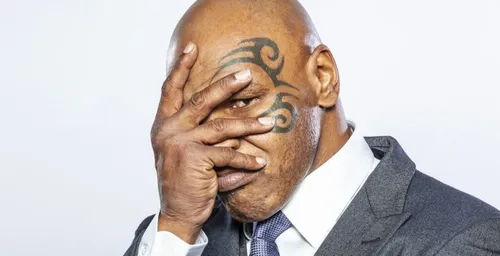 Mike Tyson est officiellement de retour sur le ring