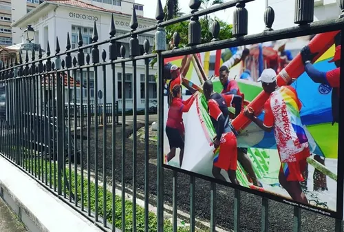 Les Yoles de Martinique s’installent sur les grilles de la...