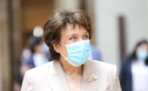 Covid-19 et spectacles : Bachelot va proposer la fin de la...