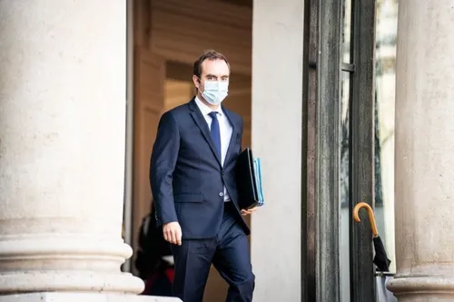 Martinique : Sébastien Lecornu évoque des « mesures de sortie...