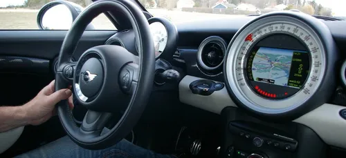 Il obtient son code de la route au bout de la 158e fois.