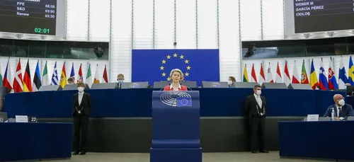 Le Parlement européen donne son feu vert final au certificat Covid