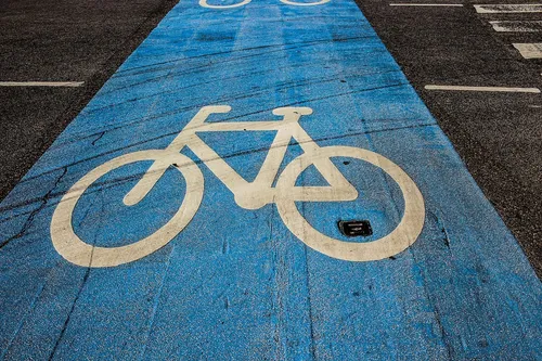 [ ECONOMIE ] CONSTRUCTIONS DE PISTE CYCLABLES