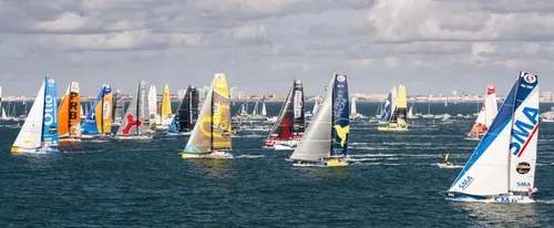 [ Sport ] Deux visages du courage en mer : Charlie Dalin et...