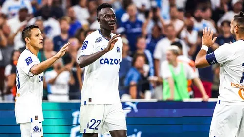 [SPORT]: L'OM suit la cadence de Paris et Lens 