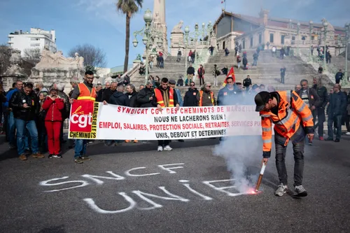 [ TRANSPORT - FRANCE ] APPEL A LA GREVE A LA SNCF LE 21 NOVEMBRE
