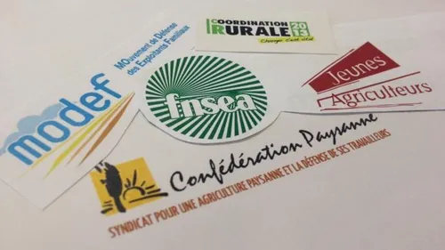 [ Société ] François Bayrou rencontre les syndicats agricoles :...