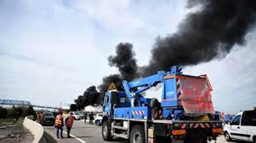 [SOCIAL]: Des grévistes retournent au dépôt pétrolier de Fos...