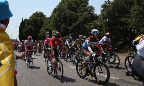[ SPORT ] Cyclisme/Tour de France: Les coureurs font un crochet à...