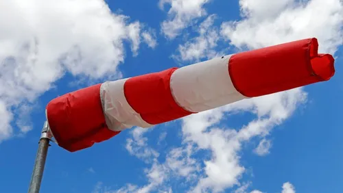 [ CLIMAT - PACA ] Alerte Orange : Vents Violents sur les...