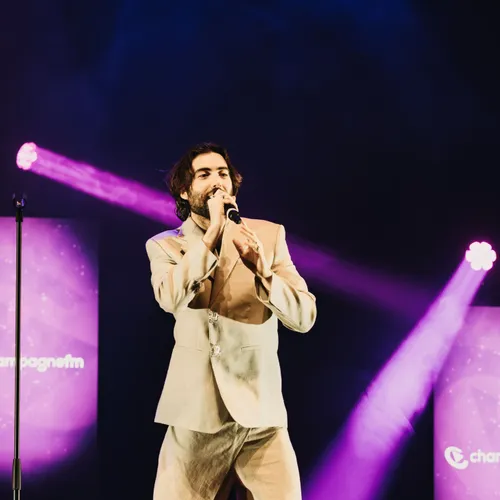 ADEN FOYER - Champagne FM LIVE - 4 décembre 2023 au Centre des Congrès de Reims