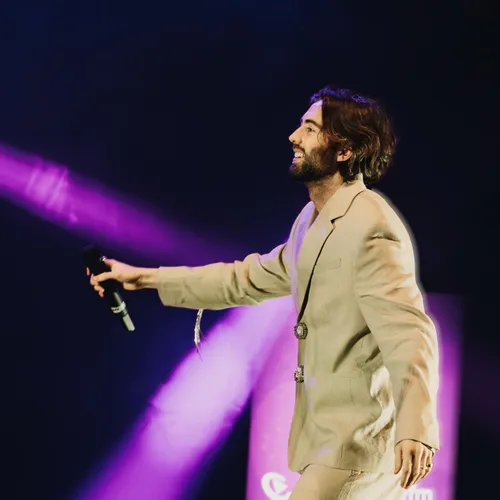 ADEN FOYER - Champagne FM LIVE - 4 décembre 2023 au Centre des Congrès de Reims