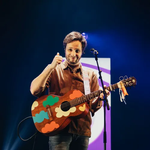 CHAMPAGNE FM LIVE - Aden Foyer & Vianney