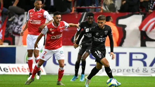 [FOOTBALL]: Nîmes accroche Reims et ramène le point du match nul...