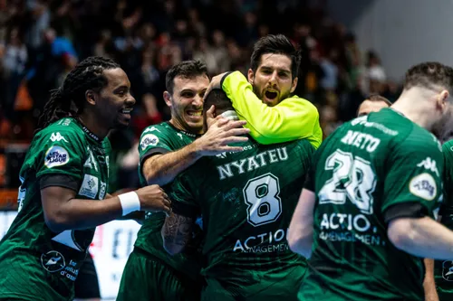 [ SPORT - HANDBALL ] VIIIIIICTOIRE ACHARNEE DE L'USAM NIMES GARD...