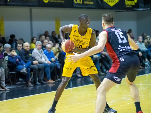 [ SPORT - BASKETBALL ] DEFAITE INSUPPORTABLE POUR LE FOS PROVENCE...