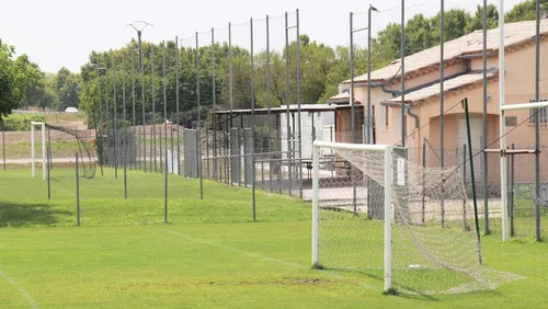 Gard : deux joueurs du club de football d'Uchaud testés positifs au...