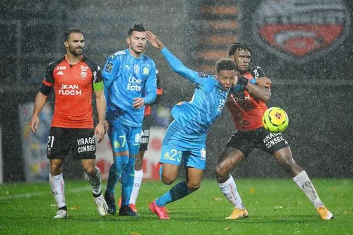 [FOOTBALL]: L'OM, victoire à Lorient 1-0.