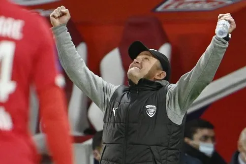 [FOOTBALL]: Le Nîmes olympique a créé l’exploit hier.