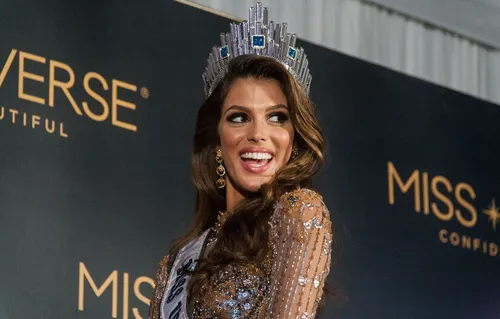[ Société / People ] Le compagnon d'Iris Mittenaere en garde à vue...